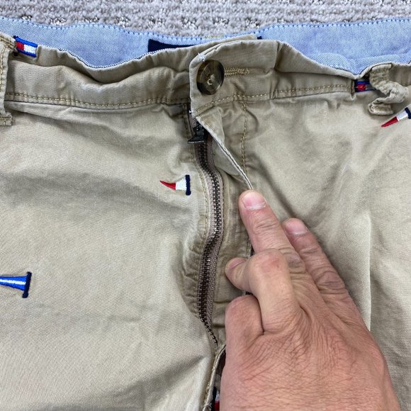 Tommy Hilfiger Khaki Shorts Men 44 Brown Short Chino Pants All Over Embroidered - Picture 3 of 16